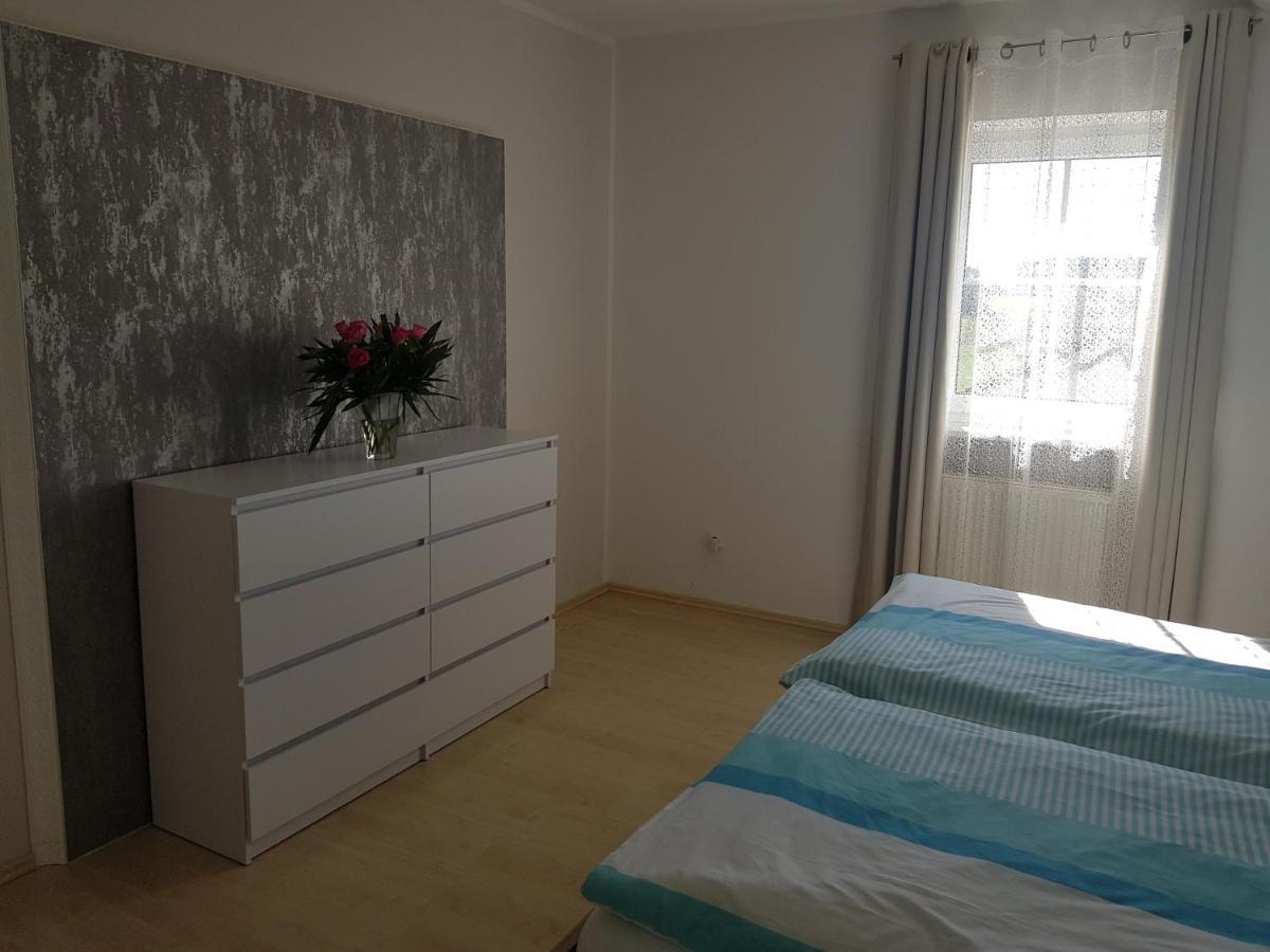 Ferienwohnung Toni Mit Balkon Und Garten Pemfling Exterior foto